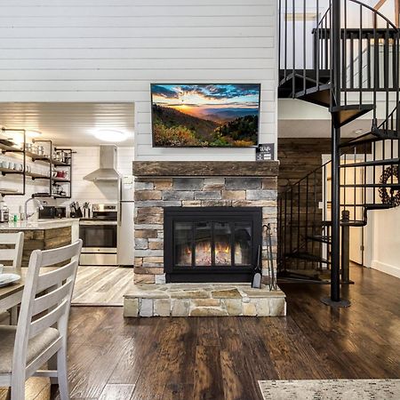 Gatlinburg Mountain Townhome With Pool Access! Exterior foto